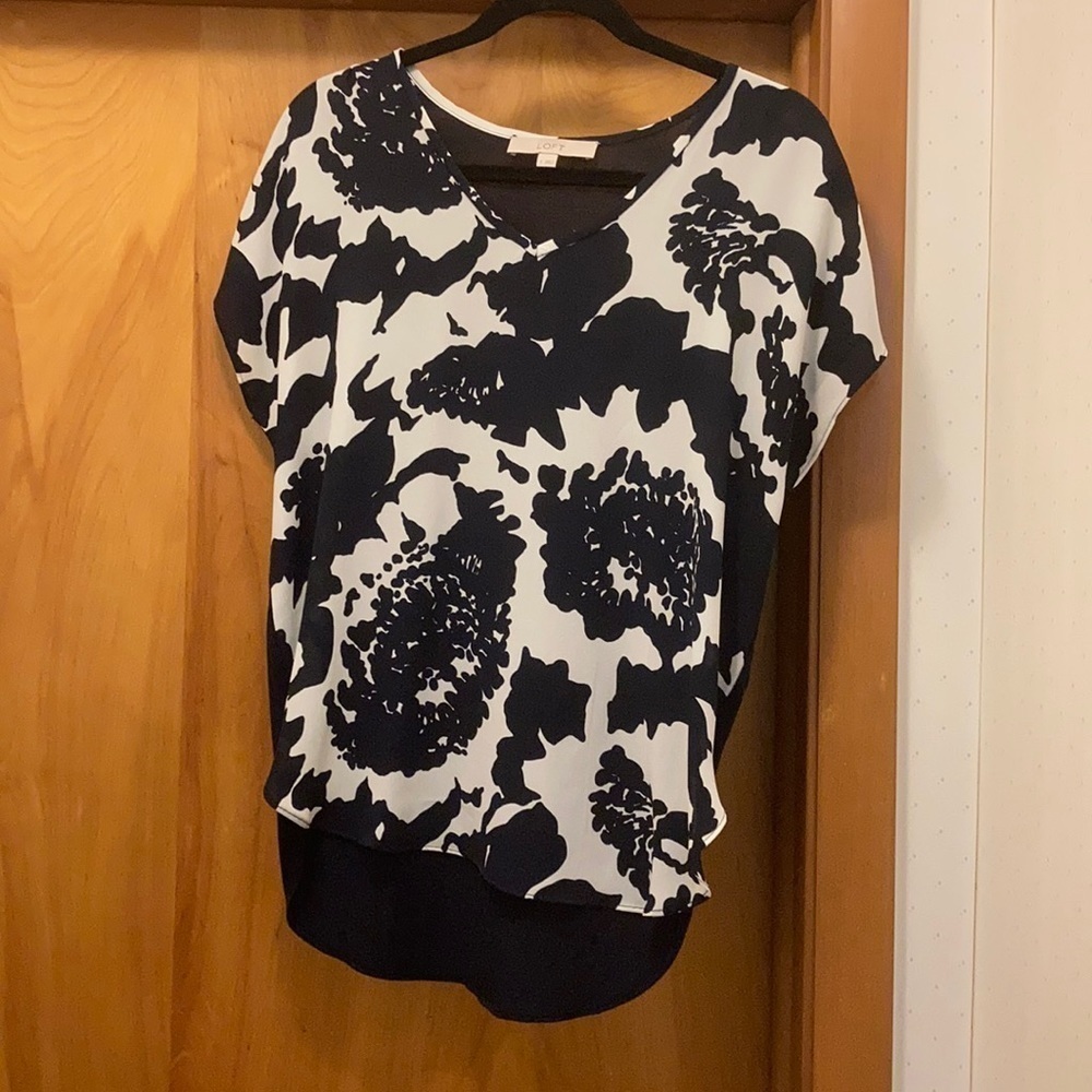 Loft floral t-shirt blouse